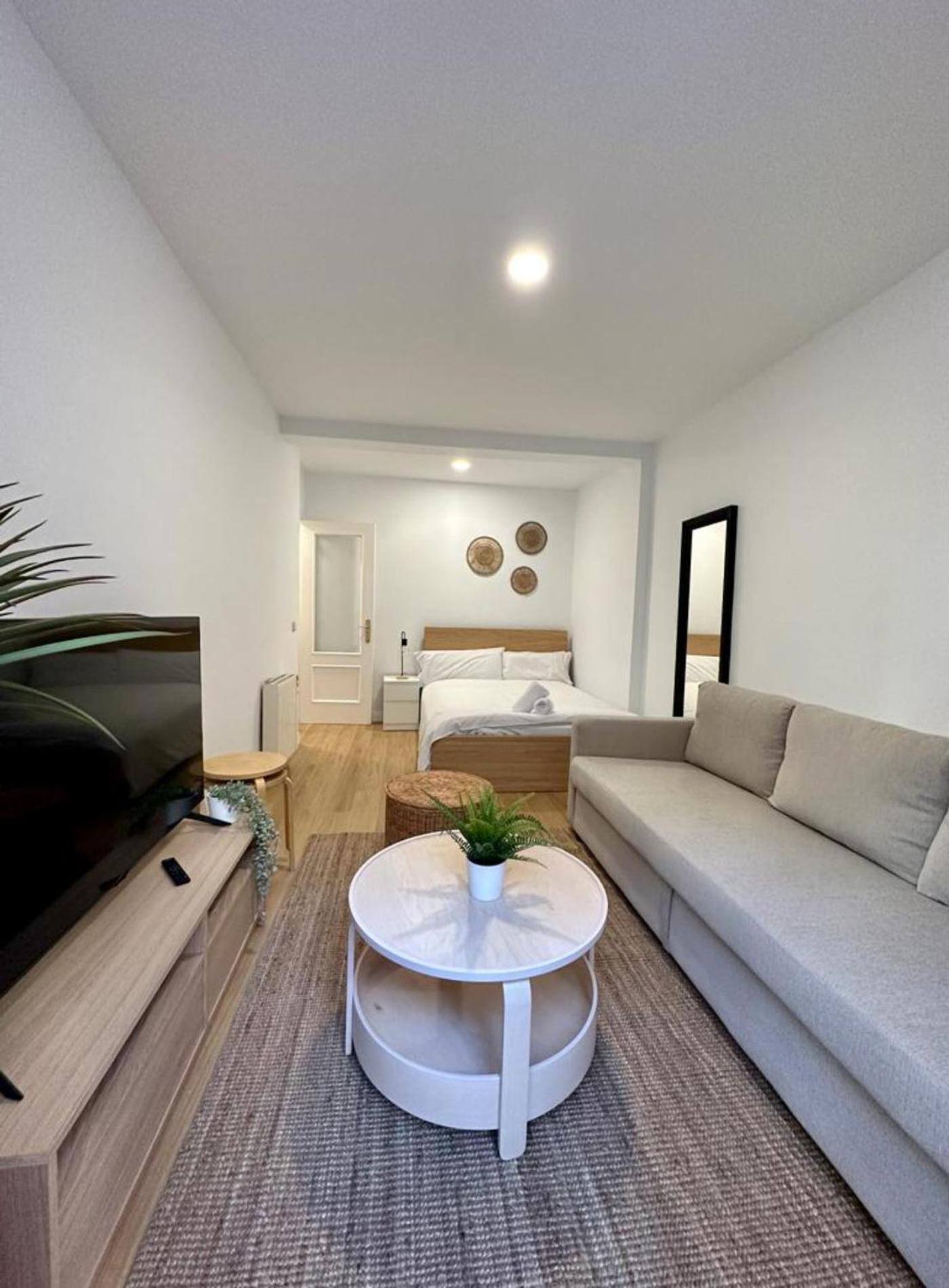 Calle Regueros Loft Para 3Pax En Pleno Chueca マドリード エクステリア 写真